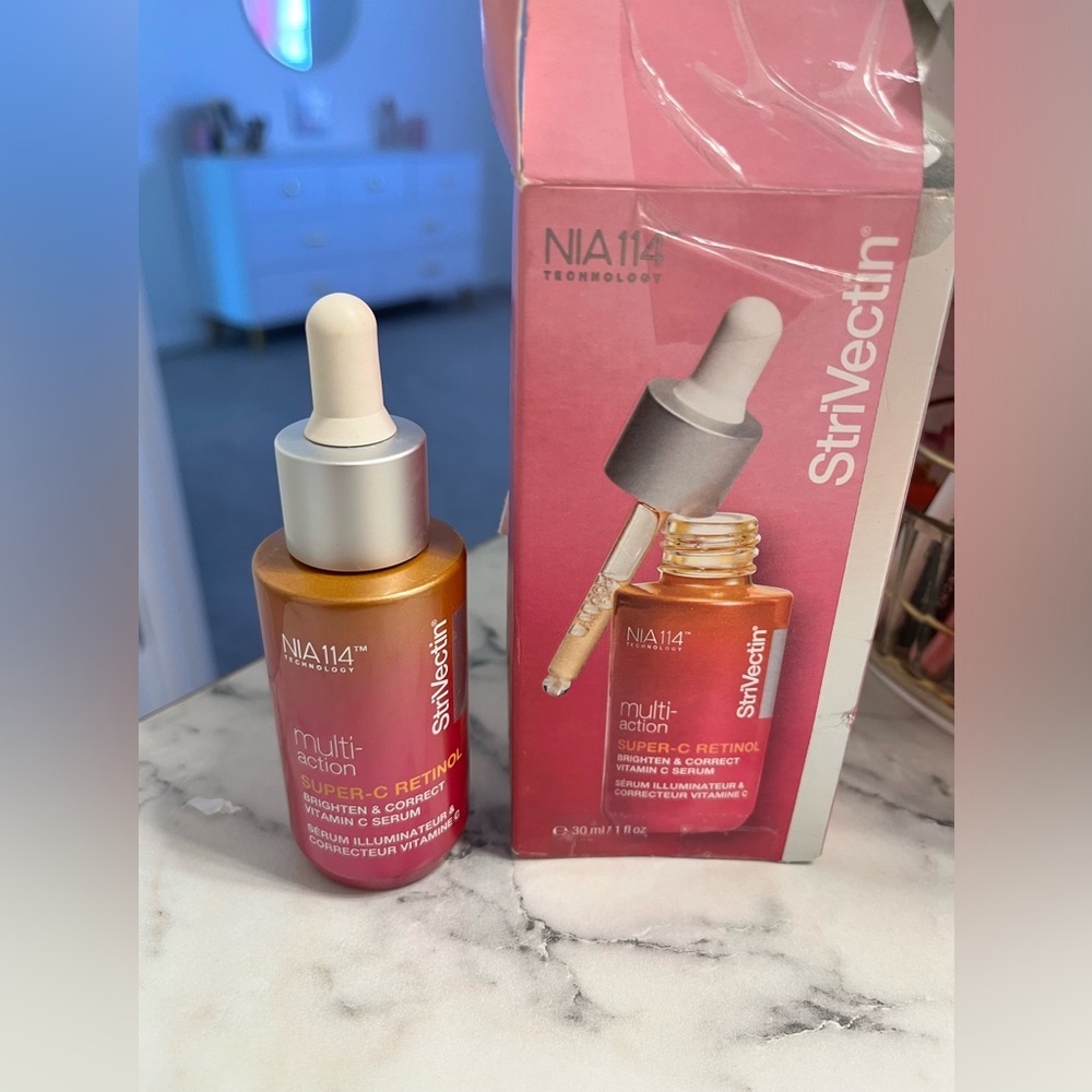 Strivectin Multi- Action Super C Retinol Skin Serum.